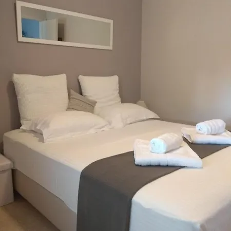 Olive Mare Holidays アパート *